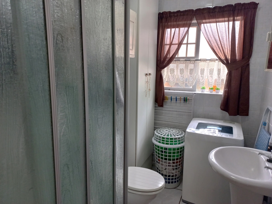 3 Bedroom Property for Sale in Safari Gardens North West